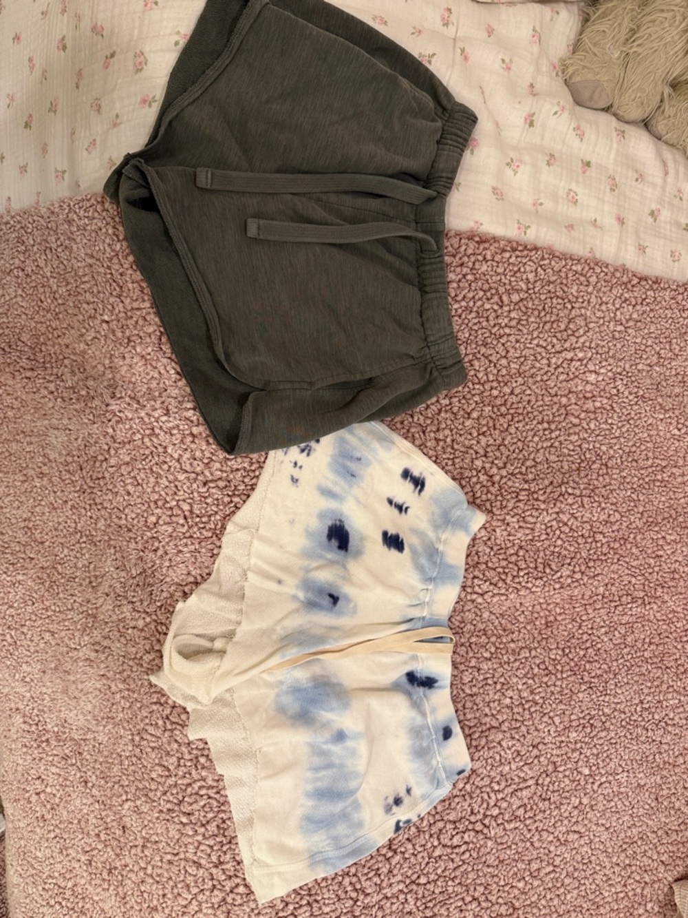 Casual Ribbed Knit Lounge Shorts - Olive Green & Blue Tie-Dye